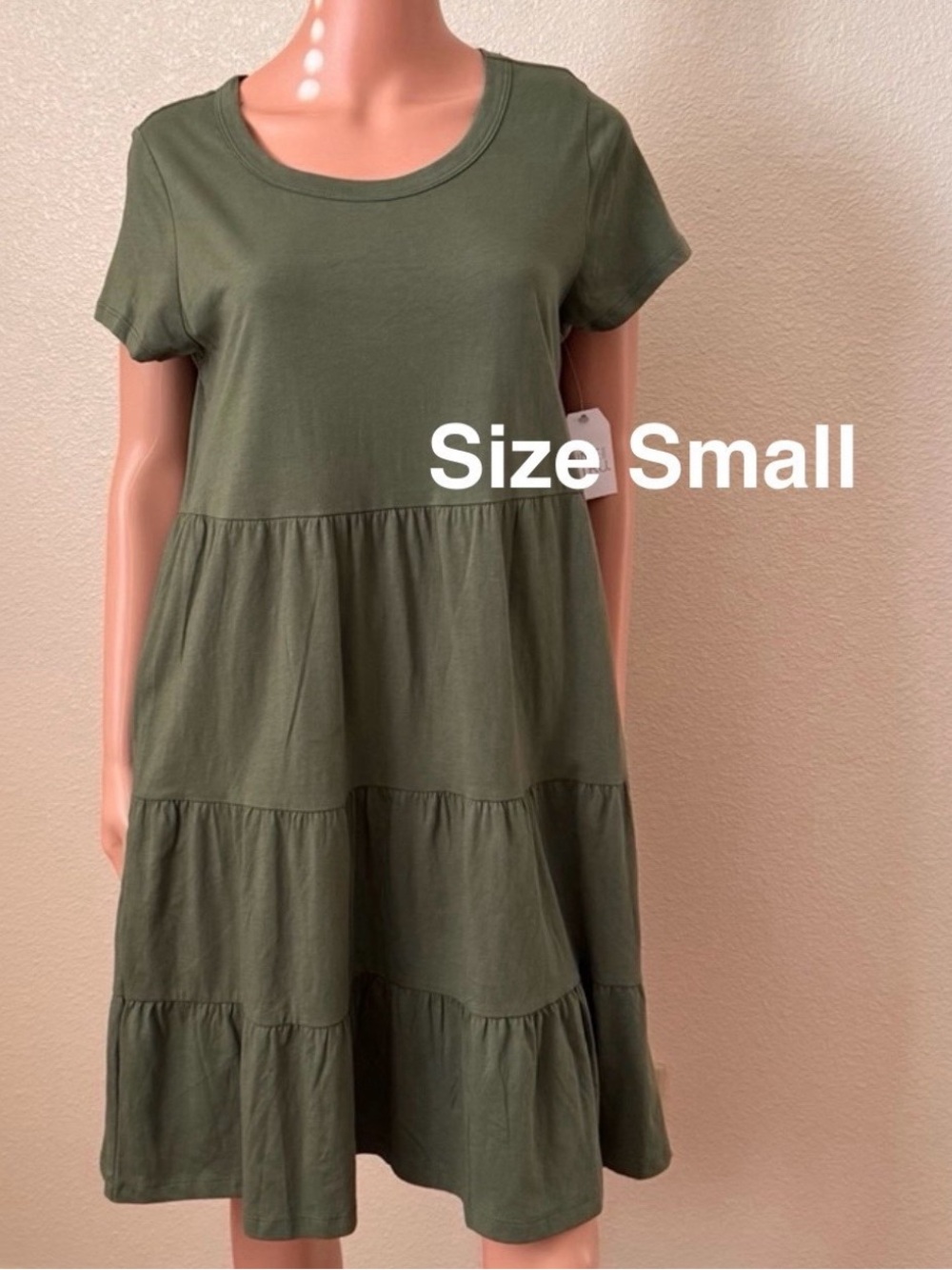 Time and Tru Women's and Women’s Plus Tiered Cotton Mini Dress , Olive